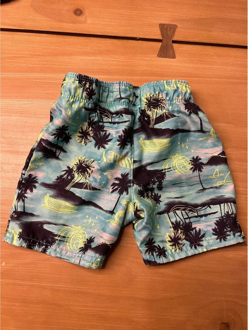 Hurley Boys' 2T Tropical Print Swim Trunks